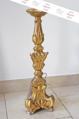 Ein alter Kirchenleuchter