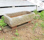 Ein antiker Trog, Kalkstein