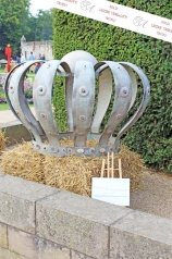 Eine große Gartenkrone, Eisen