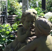 Gartenskulptur, Spielende Kinder